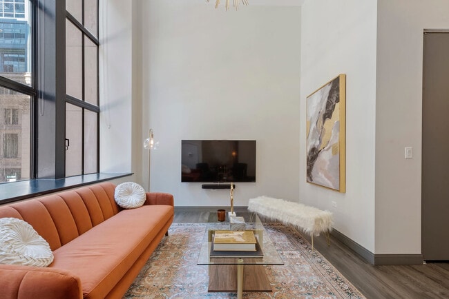 Photo - 19 S LaSalle St Unidad ID1029621P