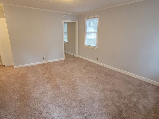 3232 Brookwood Ct Unidad C