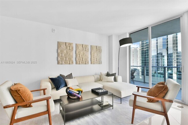 Photo - 1300 Brickell Bay Dr Unit 1910