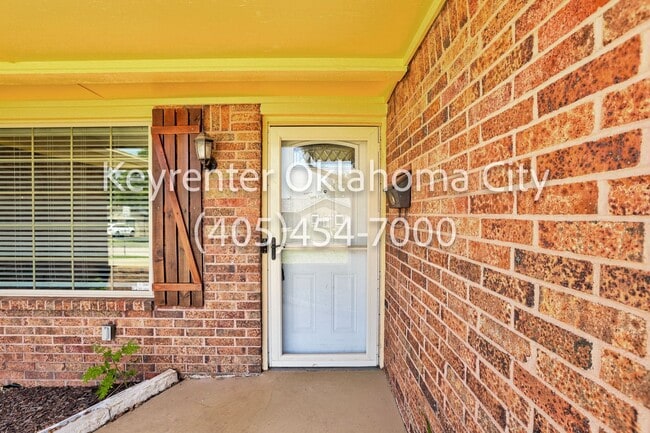 Photo - 10912 N Blackwelder Ave