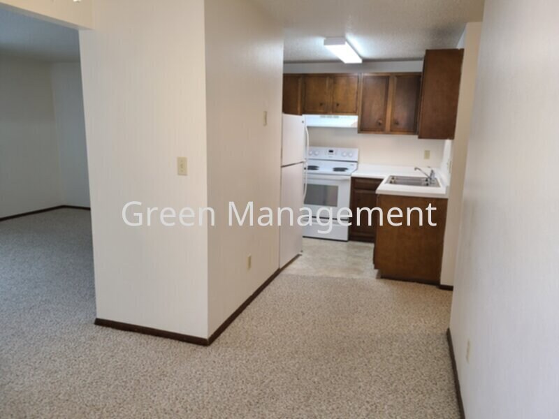 Heat Paid 2 Bedroom with Garage - Heat Paid 2 Bedroom with Garage