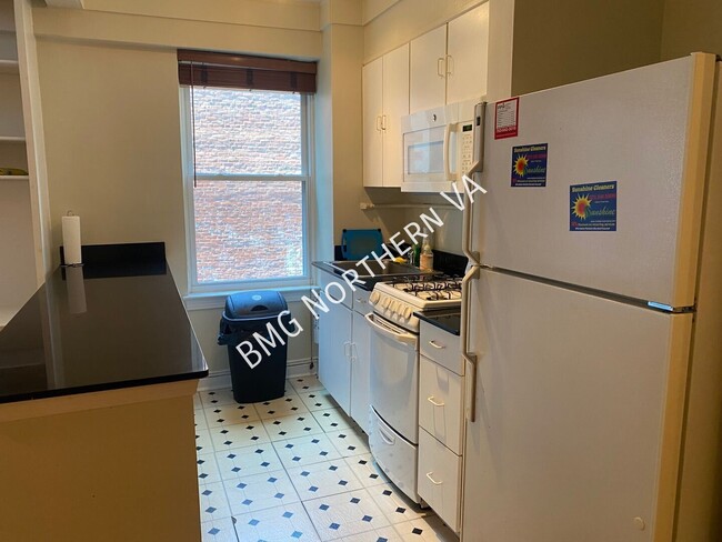 Photo - 2130 N STREET NW-211