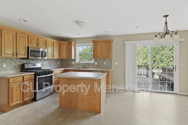 Photo - 902 Indigo Dr