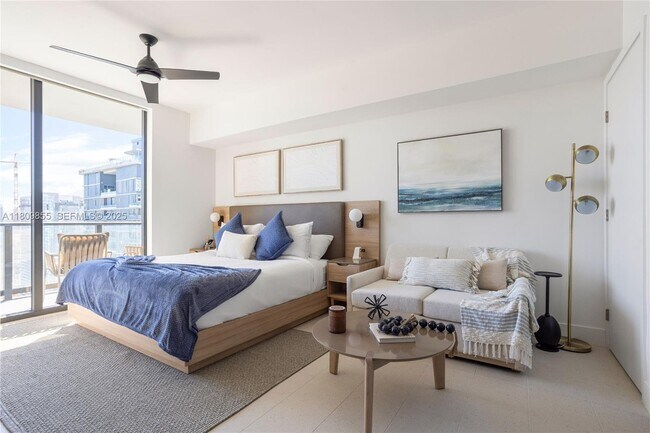 Photo - 159 NE 6th St Unidad 3012