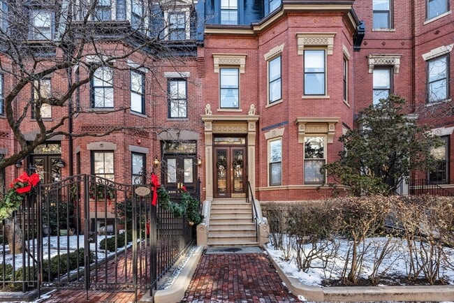 Building Photo - 348 Marlborough St Unit 3