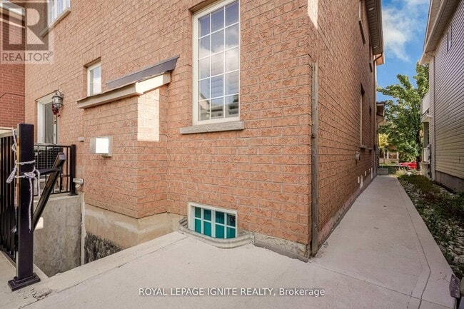 Photo - 1257 Roper Dr