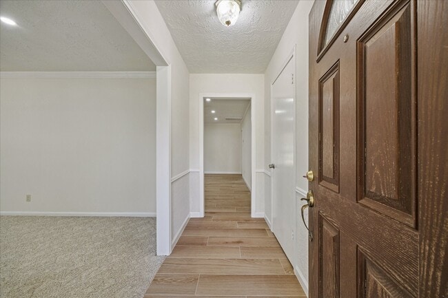Photo - 9631 Philmont Dr