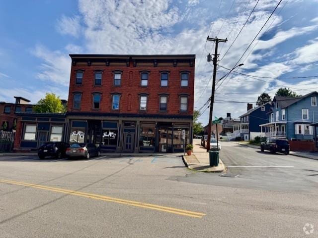 Building Photo - 20 E Main St Unit 6 Rental