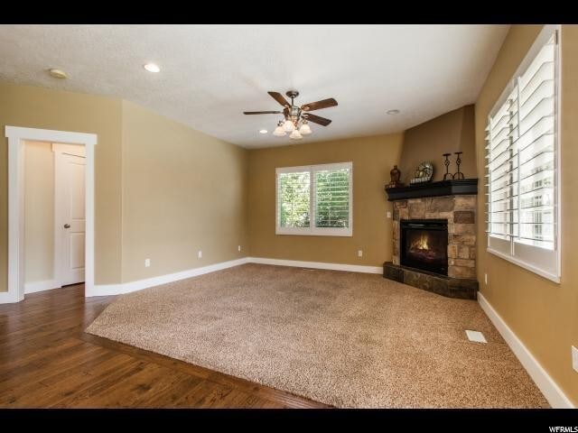Photo - Beautiful 4 Bd 2.5 Bath Home in Sandy