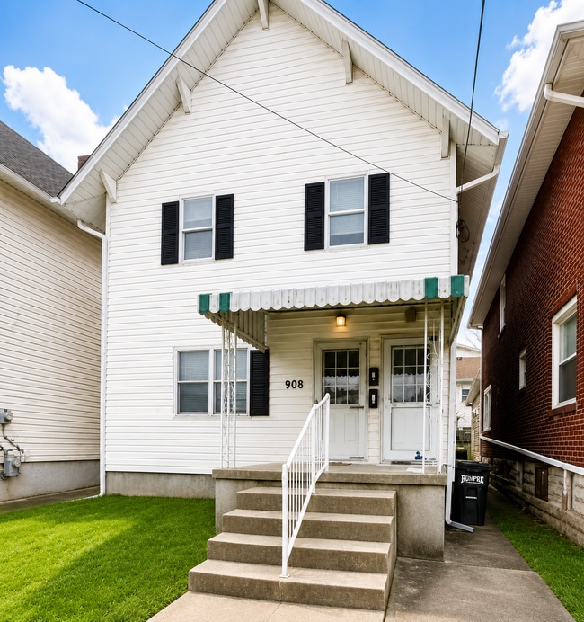 Photo - 908 North St Unit B