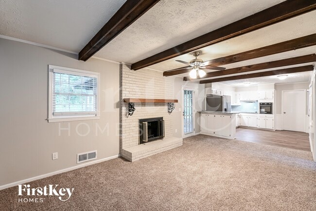 Photo - 4353 Hale Pl SW