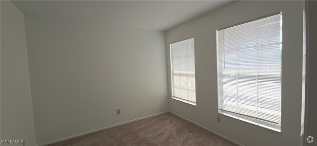 Building Photo - 185 Santa Clara Dr Unit 6 Rental