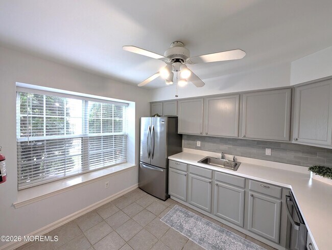 53 Grassmere Ct Unit 5