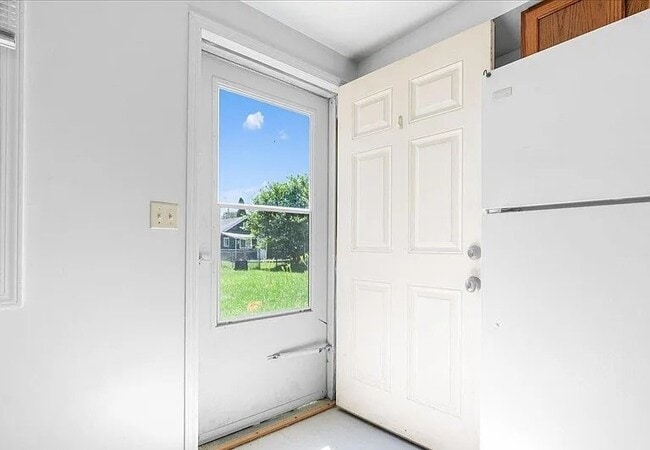 Photo - 3705 Burchfield Dr Unit Rear