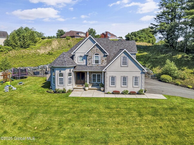 Building Photo - 20 Heather Ridge Rd