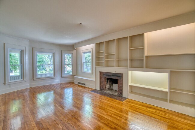 689 Allen St Unit Allen 689.1
