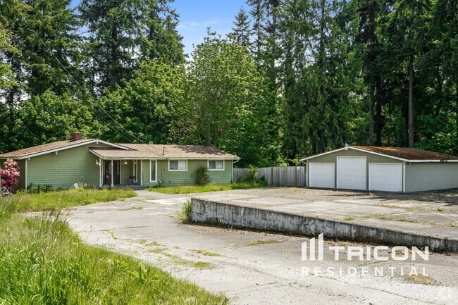 Building Photo - 5019 Vickery Ave E Rental