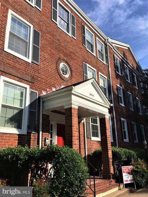 Photo - 3052 S Buchanan St Unit C2