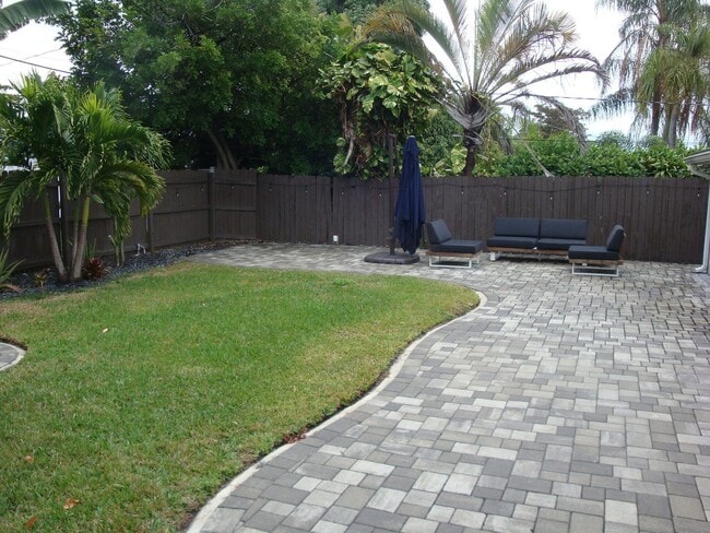 Photo - 31 NE 48th Ct