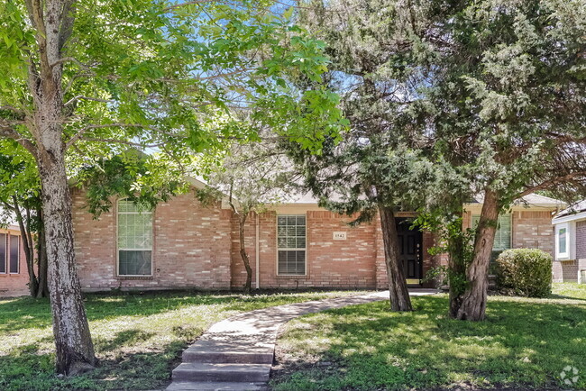 Building Photo - 1542 Reynolds St Rental