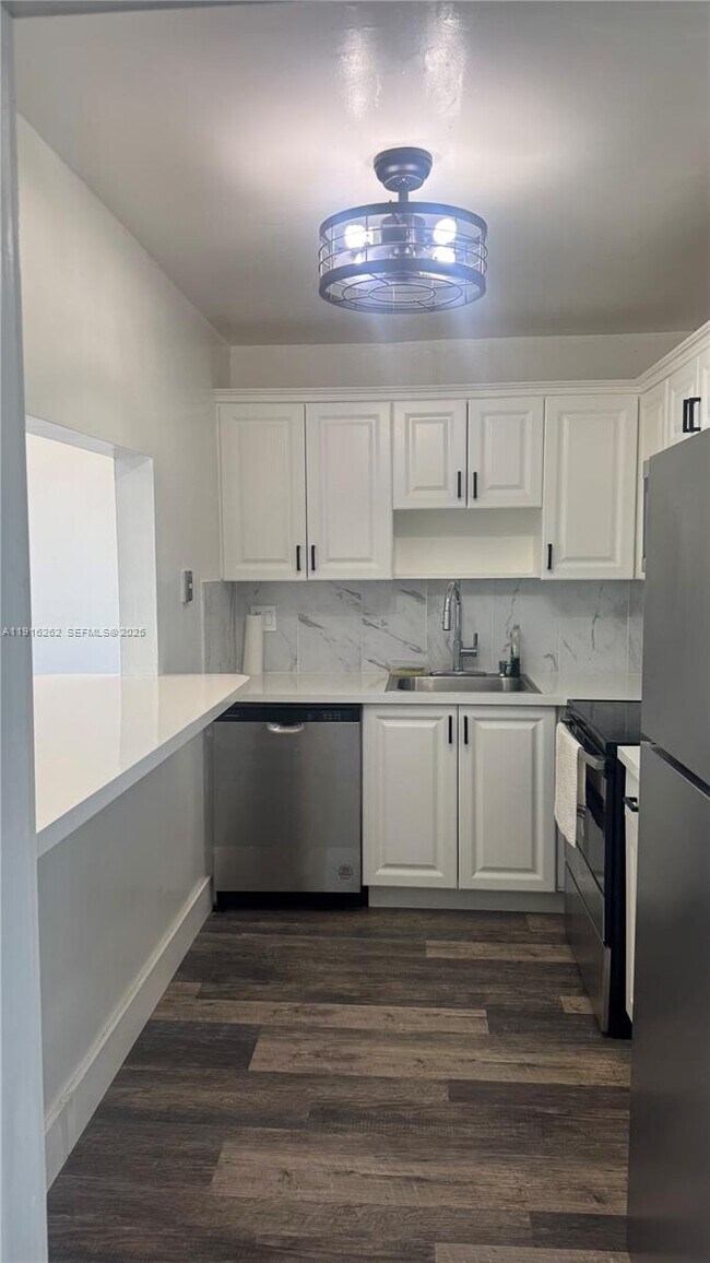 Photo - 4174 Inverrary Dr Unit 906