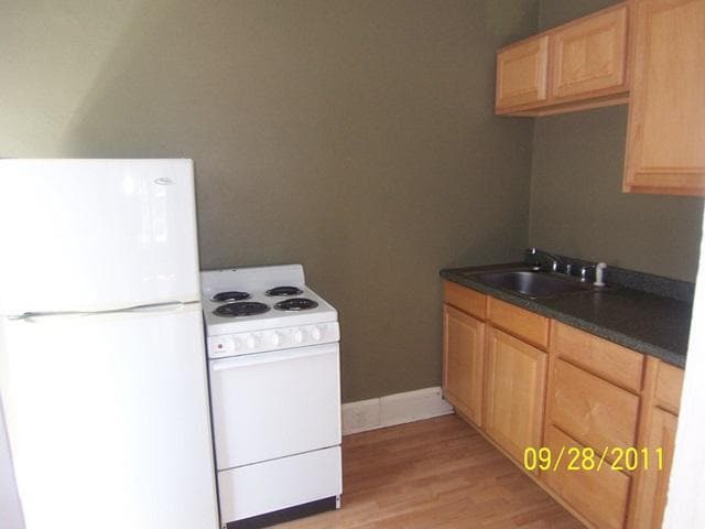 Photo - 111 6th Ave N