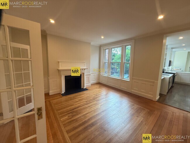 Building Photo - 1726 Beacon St Rental