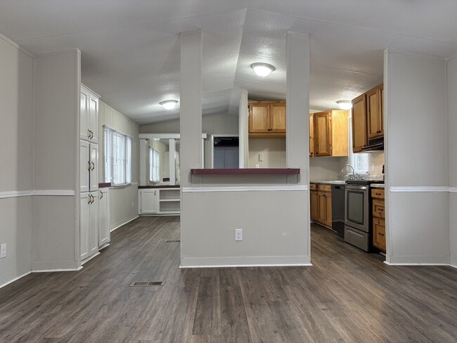 Photo - 237 Laurel Ln