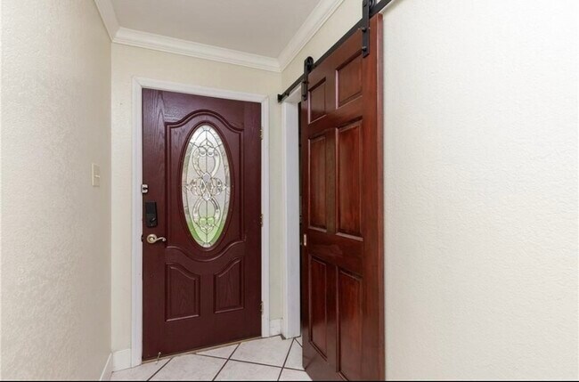 Photo - 2713 Saint Joseph St