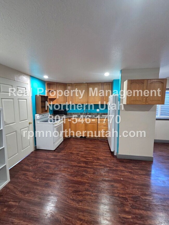Photo - 4 Bed 2 Bath Basement Unit in Syracuse!