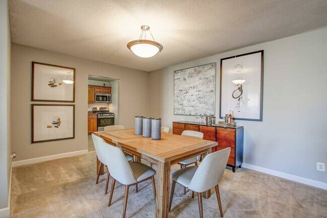 Photo - 4450 S Park Ave Unit 409