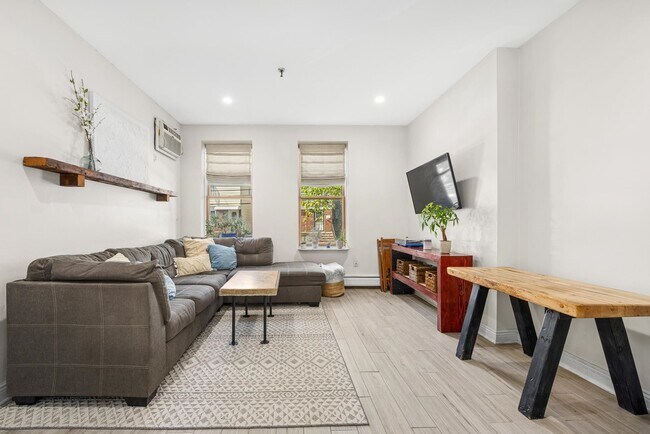 Photo - 54 MAGNOLIA Ave Unit 1*5