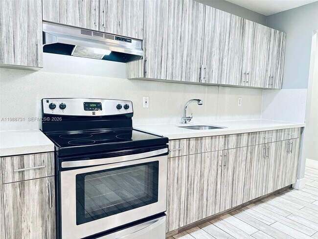 Photo - 1756 NW 2nd Ct Unidad 12