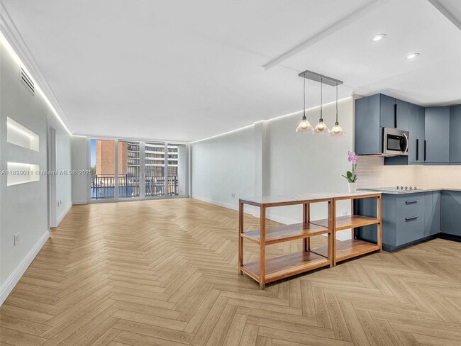 Building Photo - 770 NE 69th St Unit 2C Rental