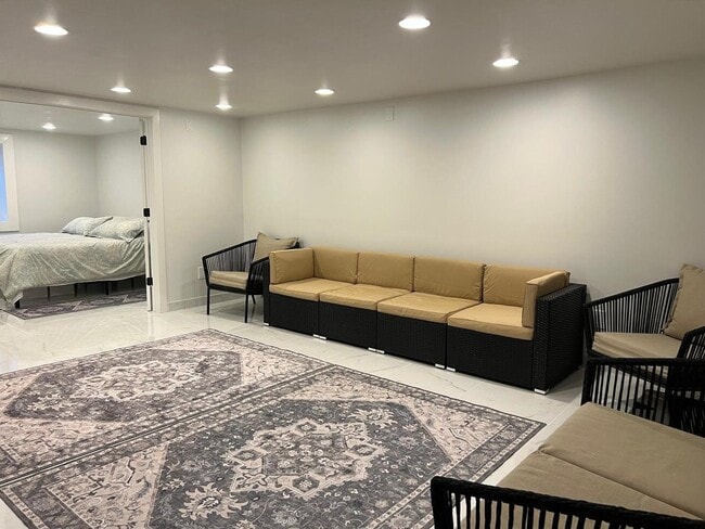 Photo - 227 Juneway Terrace