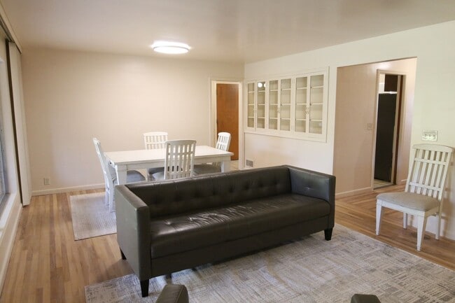 Photo - Lovely Home For Rent In Orem, UT