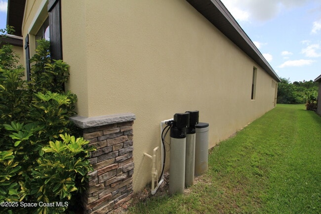 Photo - 947 Remington Green Dr SE