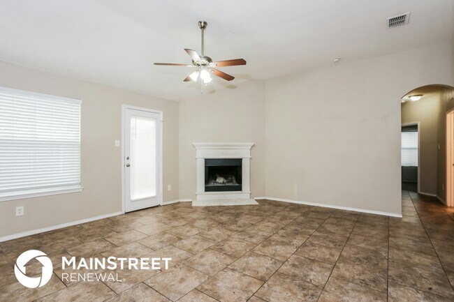 Photo - 1723 Katrina Ln