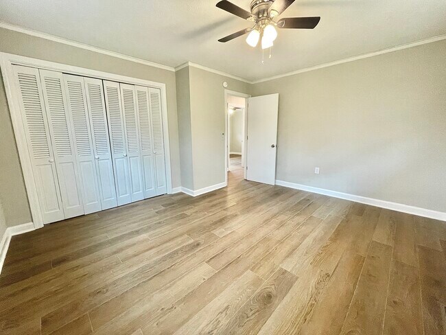 Photo - 3515 Deerwood Trail