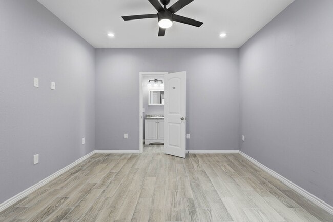 Photo - 16680 E Ivanhoe St