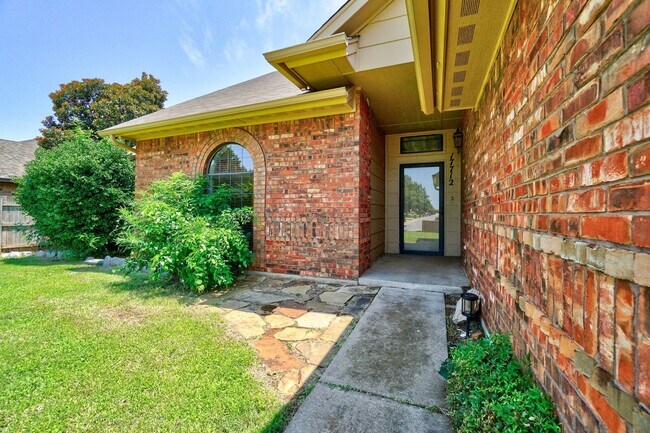 Photo - Comfortable Living in Edmond – 3BR with Prime Convenience