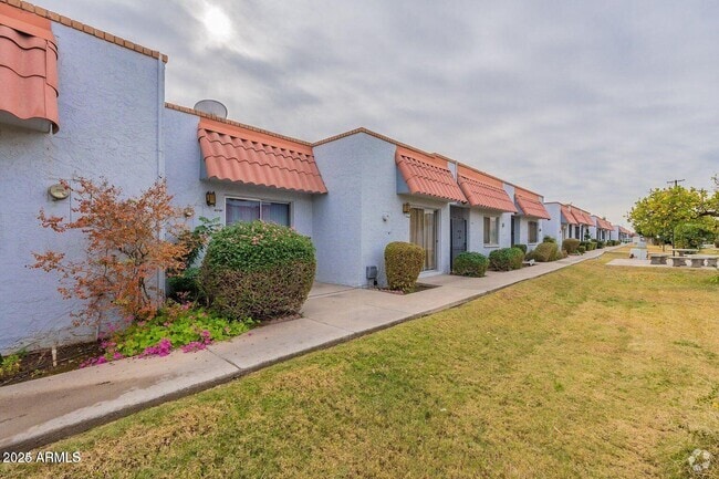 Building Photo - 6818 N 35th Ave Rental