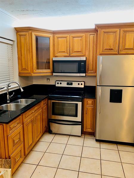 Building Photo - 1301 N 12th Ct Unit 12A Rental