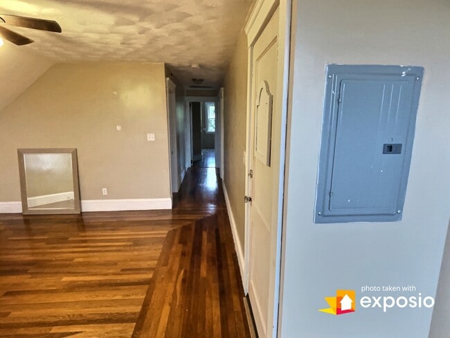 Living room - 105 Wheeler Ave Unit 3rd floor