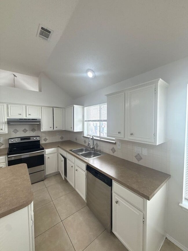 Photo - 1652 Prescott Cir