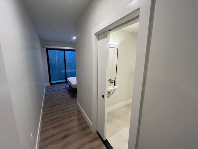 Photo - 225 Vine St NW Unidad ID1355766P