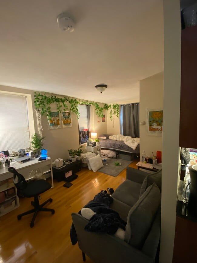 Photo - 50 Saint Stephen St