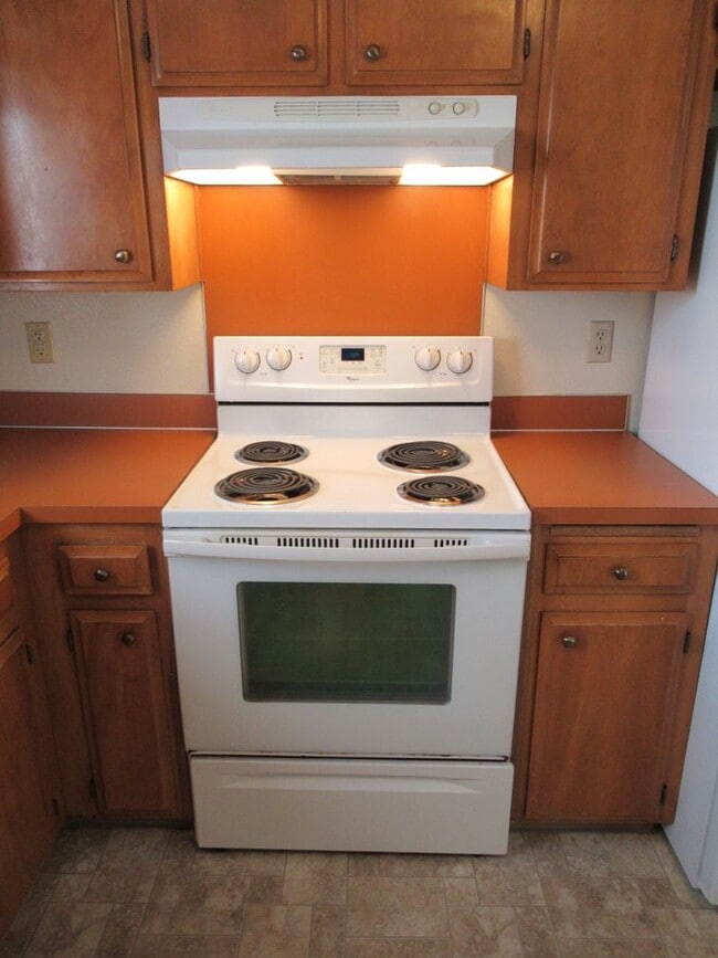 Photo - Large Two Bedroom w/ Garage Unit 2214