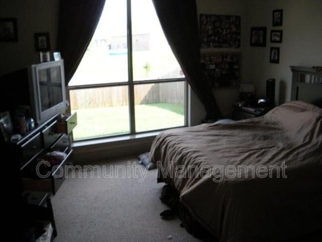 Photo - 2969 Northbank Dr