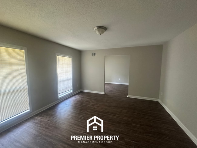 Photo - Charming 3BR/2BA Bartlett Area Home | 1,740 Sq Ft, Hardwood Floors & Large Fenced Yard